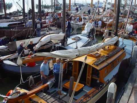 Schip 990025  Tjalk Muiden  Jacobsschelp