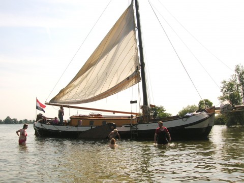 Schip 990025  Tjalk Muiden  Jacobsschelp