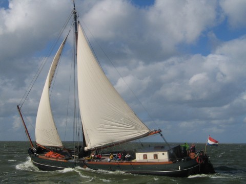 Schip 990032  Klipperaak Makkum  Onverwacht