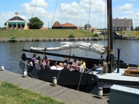 Schip 990035 � Visserman zeeschouw Workum � le97