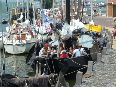Schip 990035 � Visserman zeeschouw Workum � le97