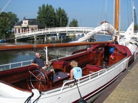 Schip 990072 � open kajuit skutsje Heeg � Nieuwe Liefde