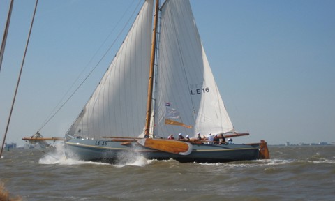 Boot 990091 • Zeilschip (incl. schipper) Muiden • Lemsteraak Visserman LE16